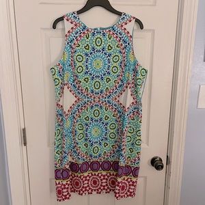 Sleeveless colorful dress